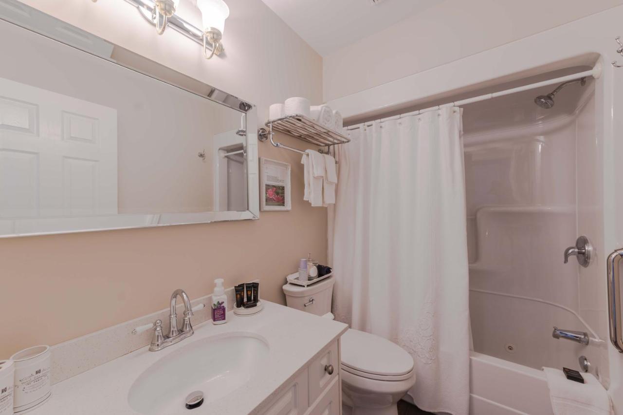 ナイアガラオンザレイク シルバー メイプル ベッド アンド ブレックファースト Bed & Breakfast エクステリア 写真
